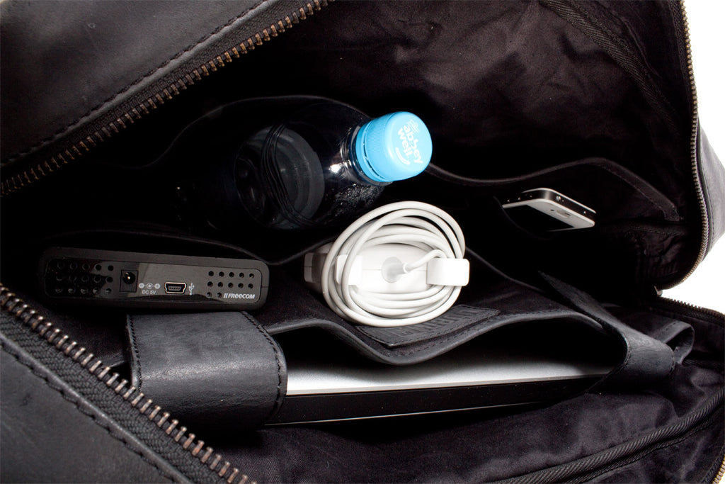 UBERBAG INSIGNIA GRAPHITE GREY/ BLACK LEATHER PORTFOLIO / MESSENGER BAG